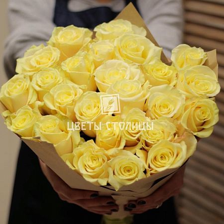 Букет из бело-жёлтых роз