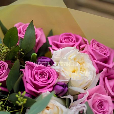 Букет из роз с тюльпанами