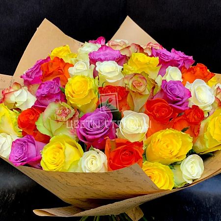 51 разноцветная роза в букете